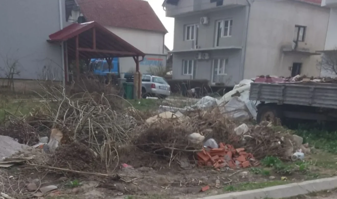 Smeće na uglu dve ulice, u buduće biće kažnjivo ovakvo ponašanje građana, foto: Komunalna milicija, arhiva